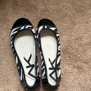 Anne Klein zebra flats - great condition size 10